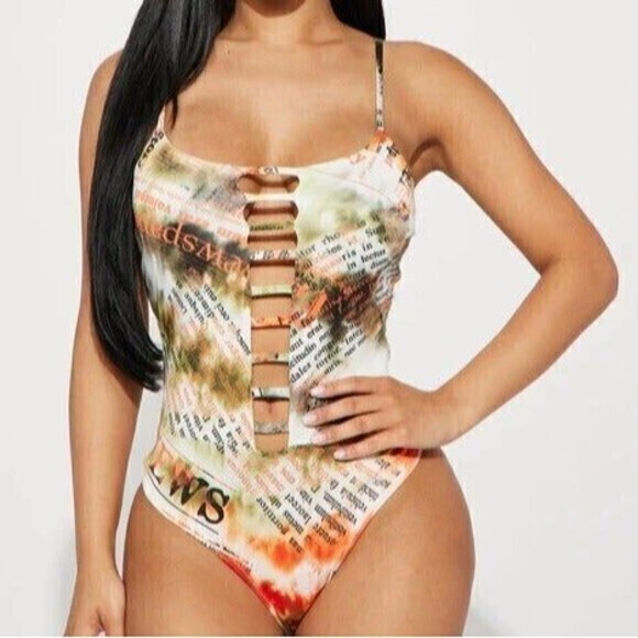 Abstract Print Cut Out Detail Bodysuit Size M RefM023 - Picture 1 of 10